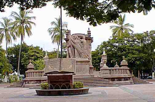 Monumento alusivo al Plan de Iguala